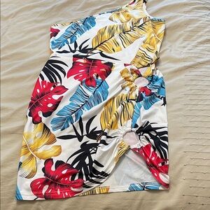 M    Stunning Tropical One-Shoulder Dress